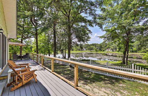 Sea Trail House | Sunset Beach Home with Lake Views, 3 Mi to Coast