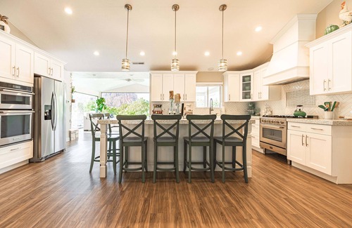 Hildale House | Sunset Cove at Zion Canyon ☼ 6BR 6BA Pool w/Waterfall, Hot Tub, Sauna, Gym