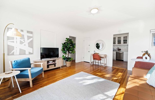 Middletown Apartment | Sunset Harbor Views | Walk to Little Italy & Balboa