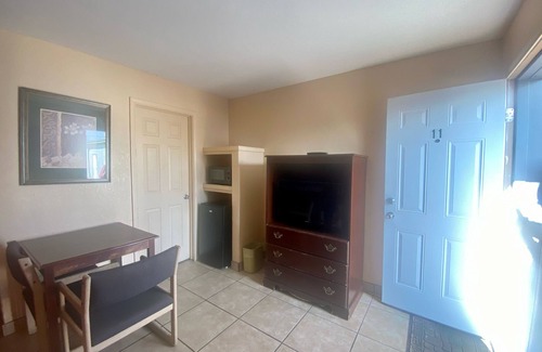 Alice Hotel | Sunset Motel