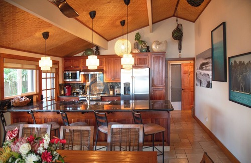 Pupukea House | Sunset Oceanfront Hale Kalea - Beach Cruisers!