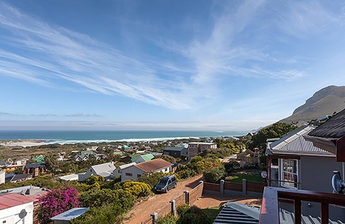 Cape Peninsula House | Sunset on Mountainrise with exquisite sea and mountain views