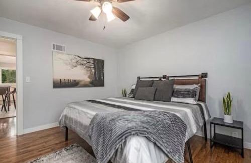 Wyatt House | Sunset Point