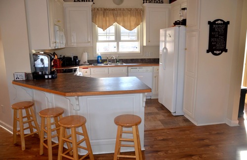 Littleton House | SUNSET POINTE *Beautiful 6br 4ba Lakefront House with Gorgeous Sunsets*