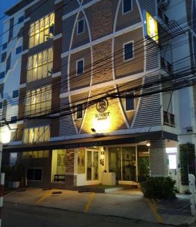 Bang Yi Khan Hotel | Sunset Residence Pinklao