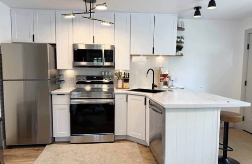 Sterling House | Sunset Sanctuary Bungalow