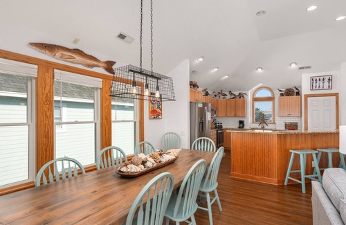 Nags Head House | Sunset Shack: Soundfront, great sunsets, hot tub, community pool & tennis courts