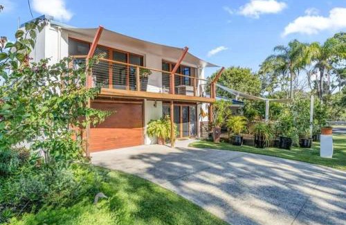 Point Vernon House | Sunset Shores Escape