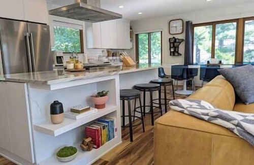 Fridley House | Sunset Shores, Riverview