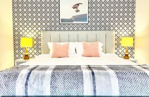 East Village Apartment | Sunset Stay In Downtown San Diego