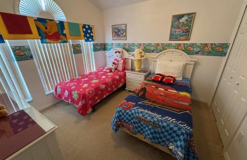 Cumbrian Lakes House | Sunset Villa – Your Gateway to a Magical Florida Vacation!