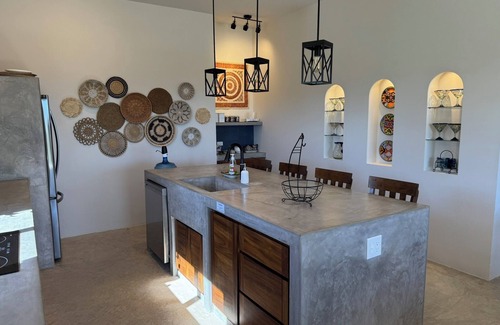 La Ventana House | Sunset Villas - Casita Nopal | Rooftop Haven with Fire Table