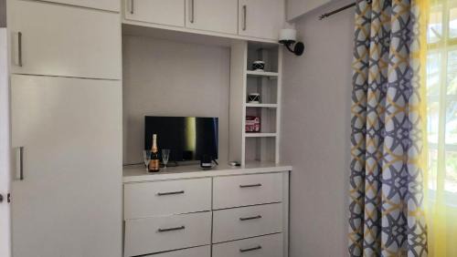 Anse La Raye Apartment | Sunsetcrest Tranquil Getaway
