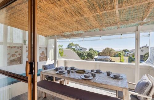 Whangapoua House | Sunsets and Surf - Whangapoua Holiday Home