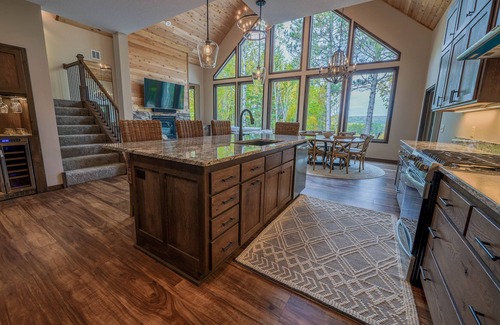 Embarrass House | SUNSETS OVER GIANTS RIDGE - LUXURY HOME 5 MINS FROM SKI & GOLF!