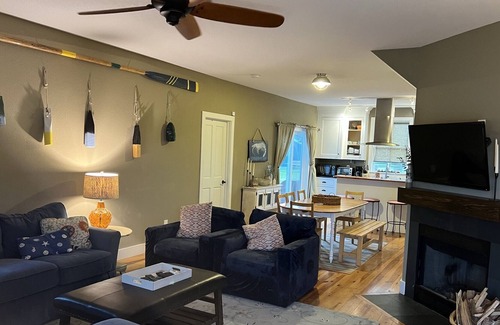 Kings Creek Landing House | Sunshine Baydream with community pool just outside Cape Charles