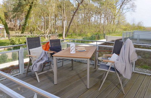 Altenkirchen Apartment | Sunshine