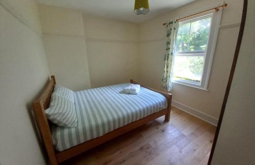 Finchley Church End House | Sunshine