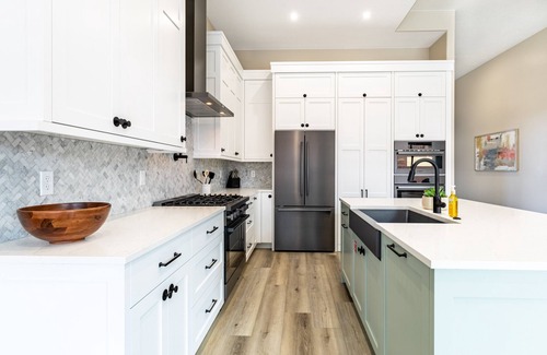 Washington House | Sunshine Retreat New Listing Hot Tub and Firepit