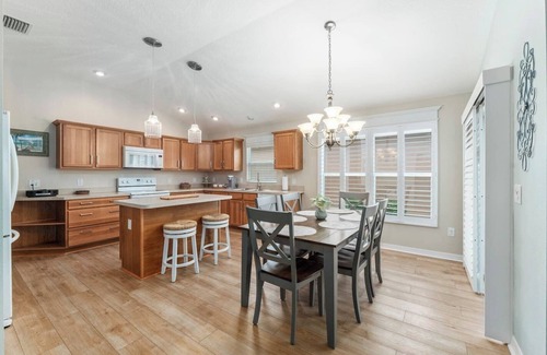 Charlotte House | Sunshine Villa-3bd, Backyard Oasis, Dog Friendly