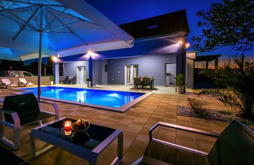 Bilice Apartment | SunSplash Sanctuary