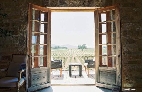 Santa Ynez House | Sunstone Villa the Tuscany Grand Suite