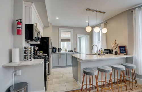 Jersey City Apartment | SunSuite - 6 Min. Walk to Trains - Summer Special!