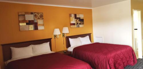 Sedalia Hotel | Super 7 Motel