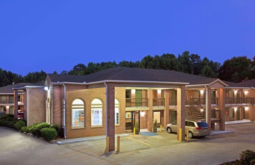 Acworth Hotel | Super 8 by Wyndham Acworth/Atlanta Area