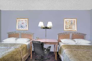 Augusta Hotel | Super 8 by Wyndham Augusta