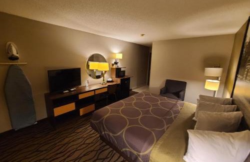 Bedford Hotel | Super 8 by Wyndham Bedford