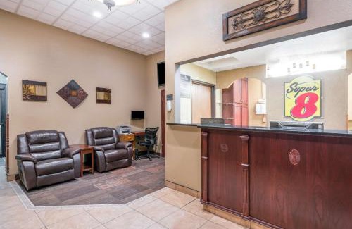 Bismarck Hotel | Super 8 by Wyndham Bismarck