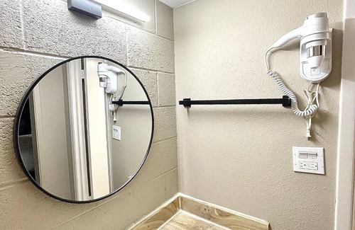 Blythe Hotel | Super 8 by Wyndham Blythe