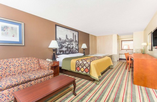 Dublin Hotel | Super 8 by Wyndham Dublin