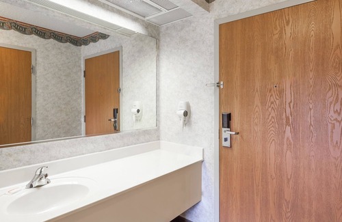 Erwin Hotel | Super 8 by Wyndham Erwin