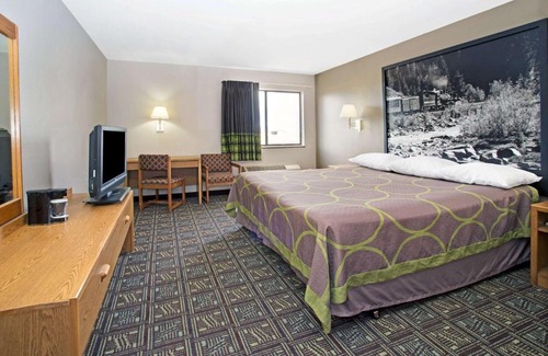 Fort Collins Hotel | Super 8 by Wyndham Fort Collins