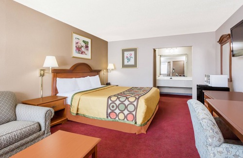 Greensboro Hotel | Super 8 by Wyndham Greensboro