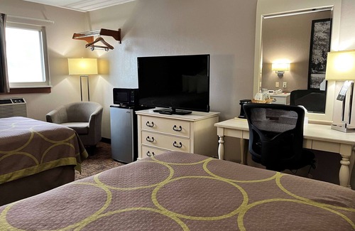 Beech Grove Hotel | Super 8 by Wyndham Indianapolis/Emerson Ave