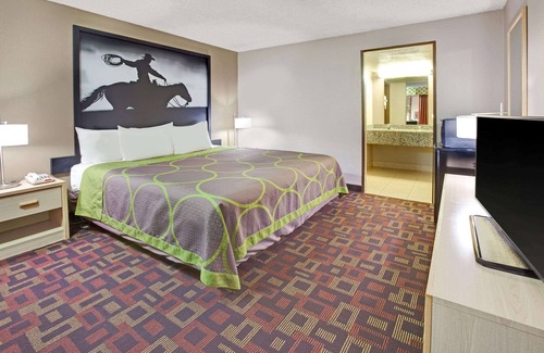 Norman Hotel | Super 8 by Wyndham Norman