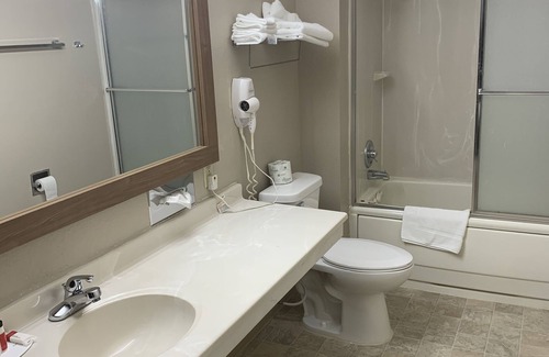 O'Neill Hotel | Super 8 by Wyndham O Neill NE