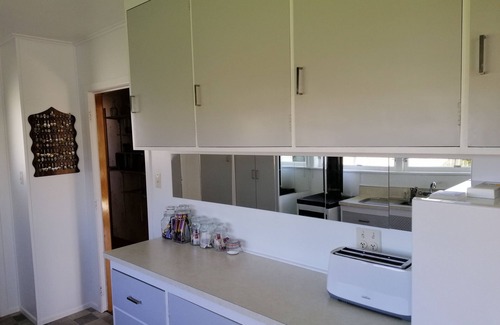 Greytown House | Super Central Cosy Kiwiana Greytown House with Garage