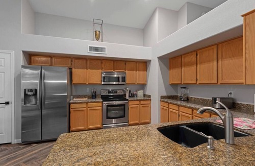 Monarch House | SUPER COMFY HOME! with Private Heated Pool