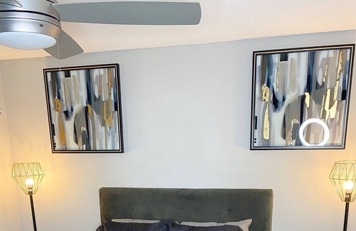 North Raleigh Apartment | Super Cozy Apt in Central Location | Free Wi-Fi & Keyless Entry!