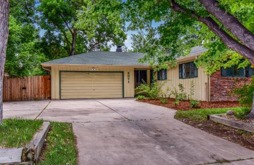 Southeast House | Super Cute Five Bedroom Home in Denver Perfect For Girls Trips