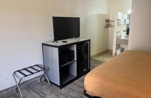 Tillmans Corner Hotel | Super Inn