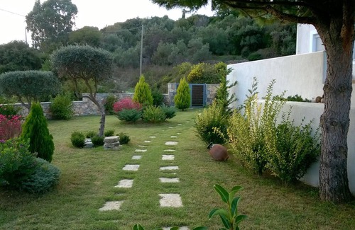 Alonissos Villa | Super modern villa & pool in quiet location with stunning views out to sea