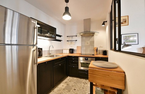 Uzes Apartment | SUPERB 18TH APARTMENT FACING THE DUCHE D'UZES