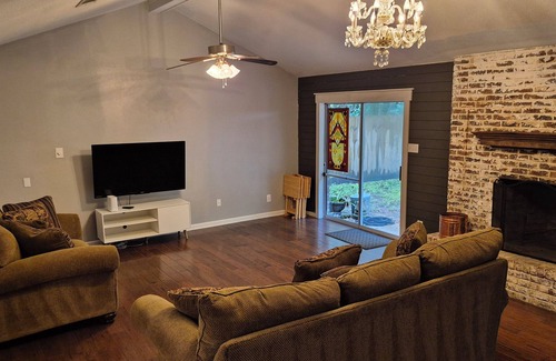 Gulf Hills House | Superb 3-bedroom house with AC in Ocean Springs