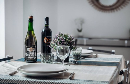 Ernee Apartment | Superb apartment with terrace in the city center