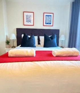 Portishead Apartment | Superb Apt at the Marina